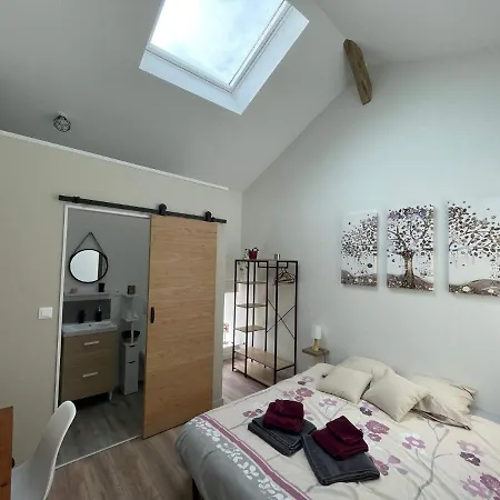 Les Iris - Erable Bed & Breakfast Avanton